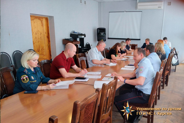В Администрации Железнодорожного округа состоялось заседание общественного совета профилактики правонарушений